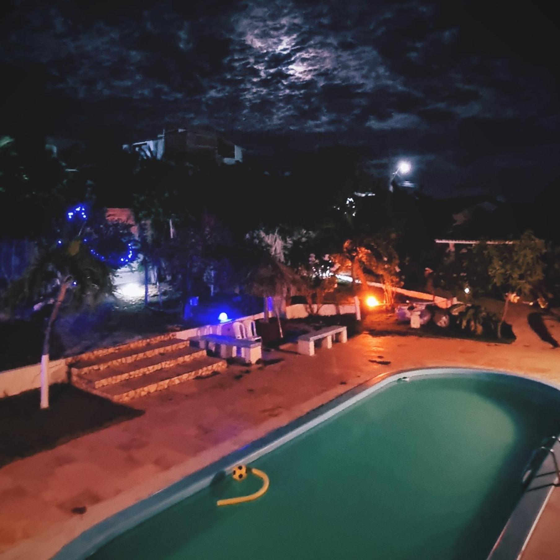Casa No Residencia Familia * Canoa Quebrada