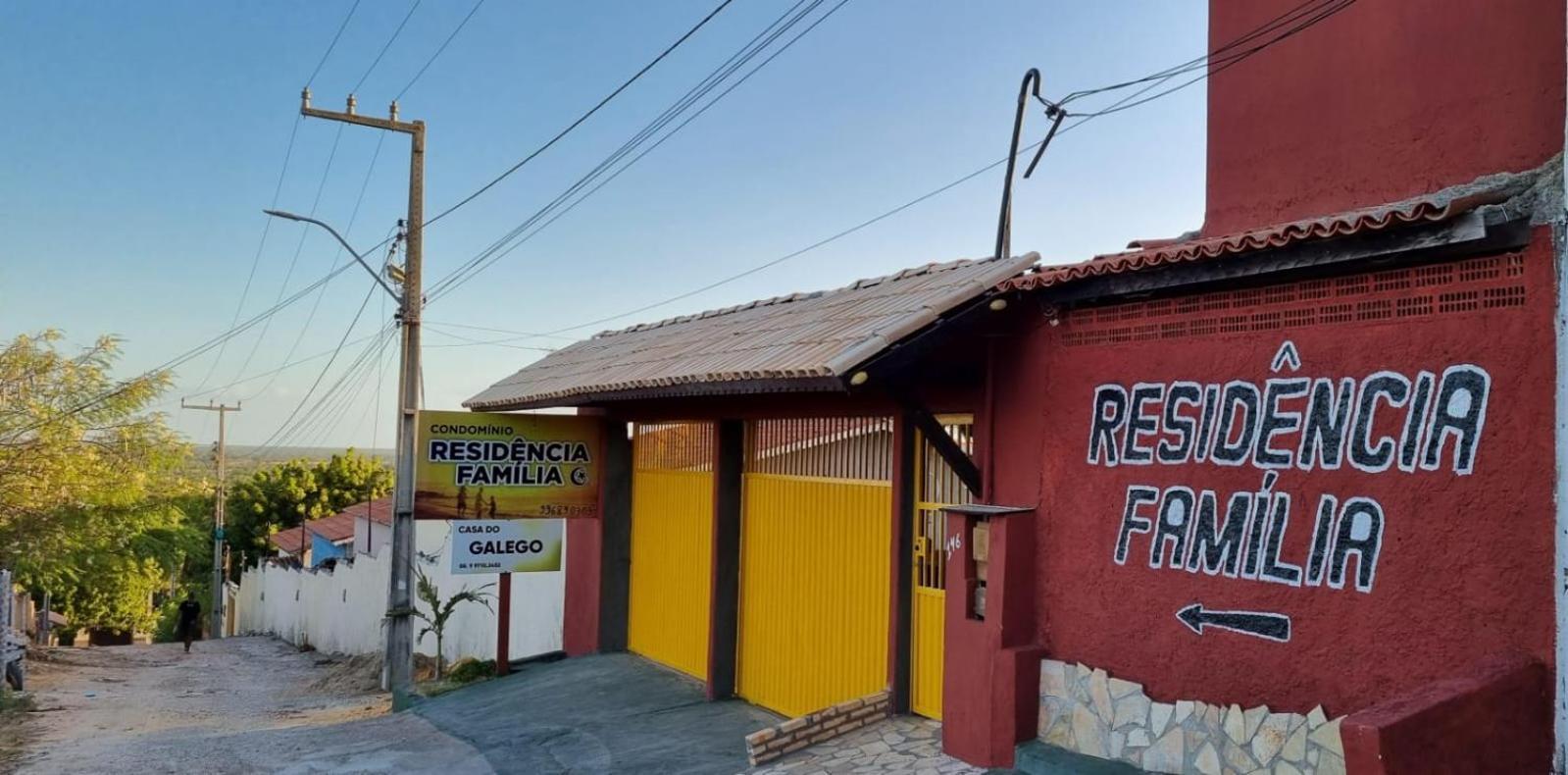 Casa No Residencia Familia Holiday home *